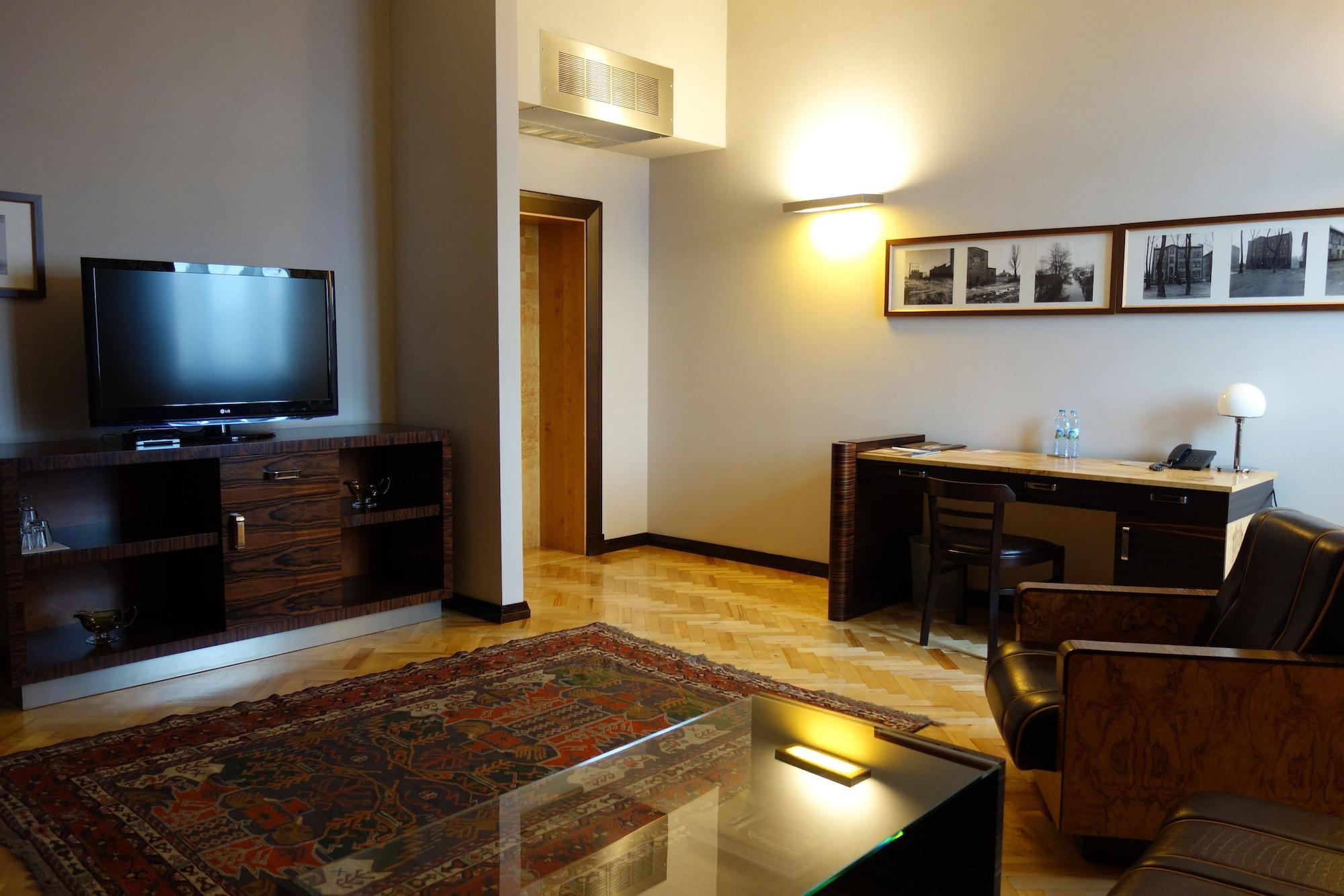 Hotel Monopol 5*