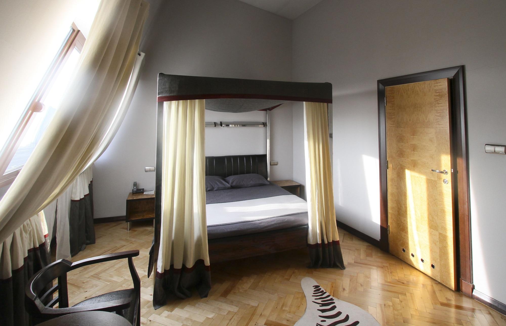 Hotel Monopol 5*